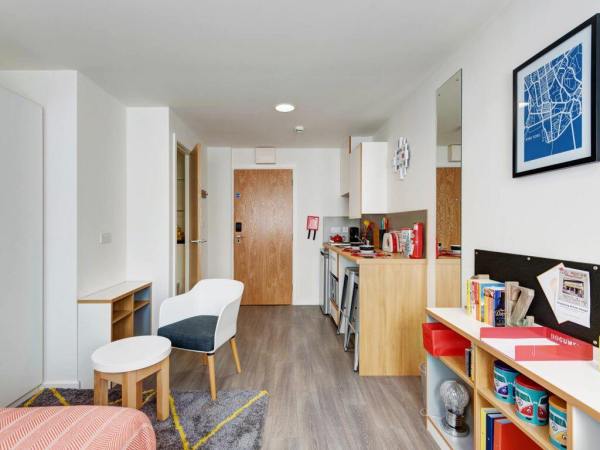 Things to check before signing a lease in Newcastle,Affordable student studio flats Newcastle