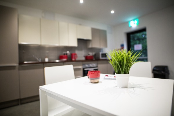 Furnished vs unfurnished student apartments in Sydney,Best value student flats in Sydney