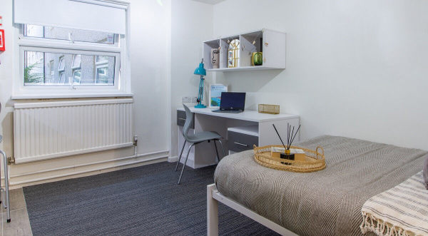 Maintenance requests for London student flats,Cheap student accommodation London