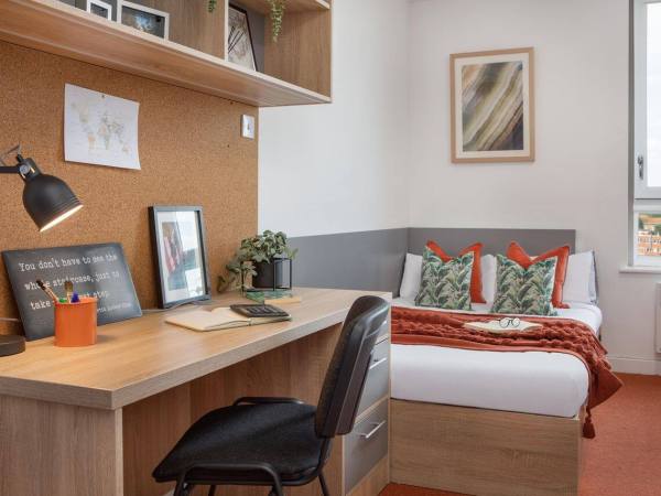 Student studio apartments in London,Are pets allowed in London student apartments?