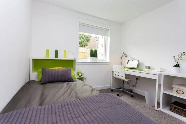 Advantages of en-suite rooms in Auckland student housing,Semester-based student housing prices in Auckland