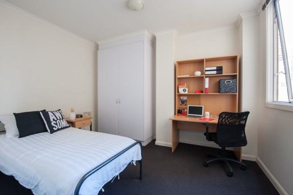 Advantages of en-suite rooms in Essex student housing,Essex student accommodation price trends