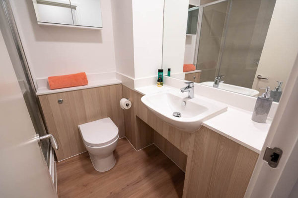 London student accommodation near top universities,London student housing early bird discounts