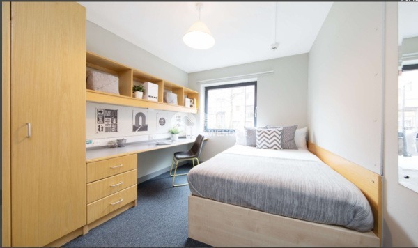 Benefits of living in Birmingham student halls,Student studio apartments in Birmingham prices