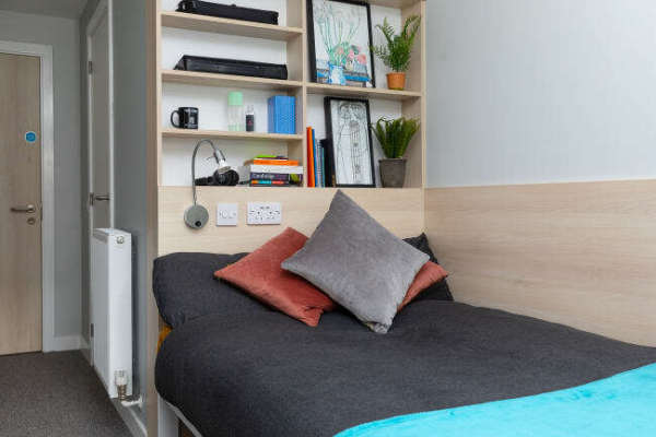 Benefits of living in Guildford student halls,Student shared apartments Guildford pricing