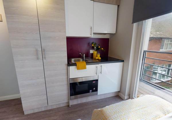 Furnished vs unfurnished student apartments in StHelens,Best deals for student accommodation in StHelens