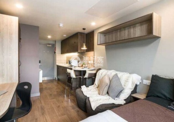 Advantages of en-suite rooms in Newcastle-under-lyme student housing,Newcastle-under-lyme student accommodation price trends