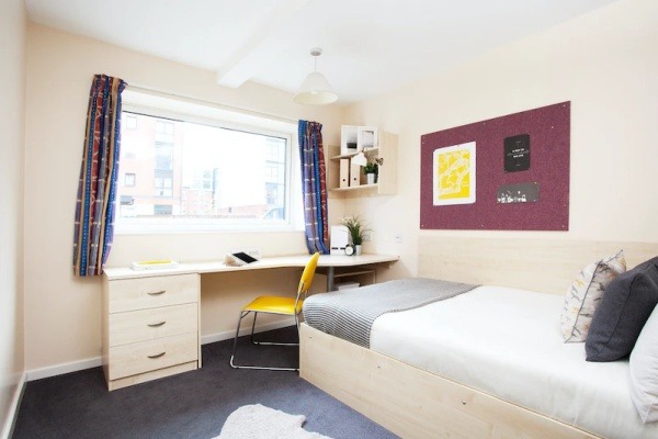 Melborune student apartment deposit refund tips,Melborune student flats with a balcony.