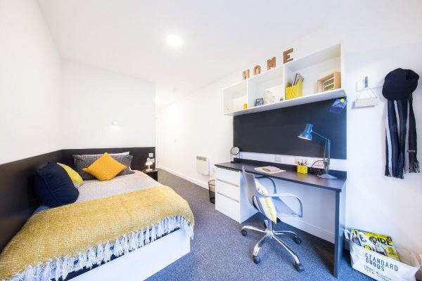 Best time of year to look for student housing in Gold Coast,Cheap student accommodation Gold Coast