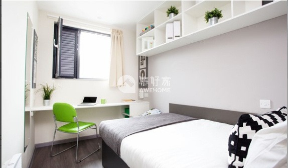 London student accommodation application process,Price comparison for student flats in London