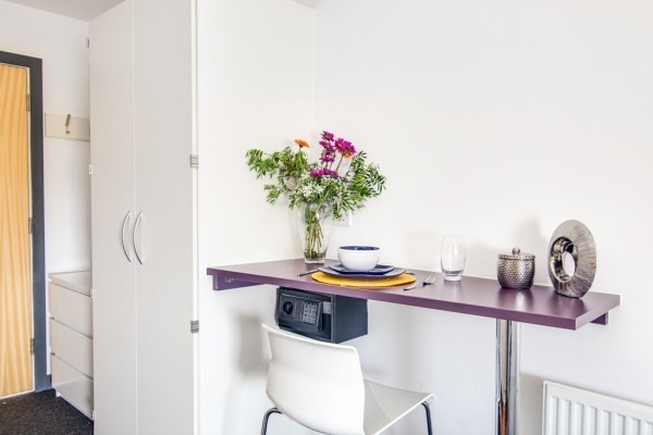 Student studio apartments in London,London student rooms with all utilities included price