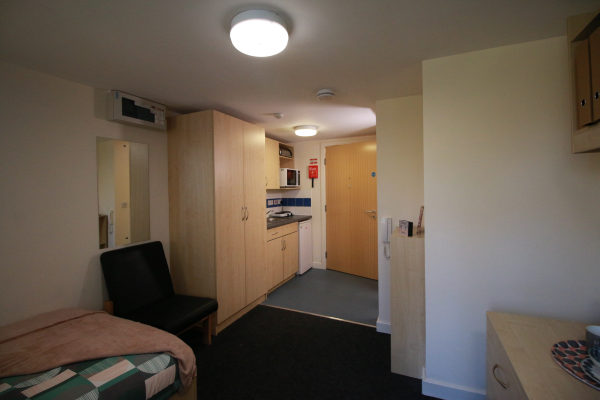 Coventry student accommodation safety features,Cheap student en-suite rooms in Coventry