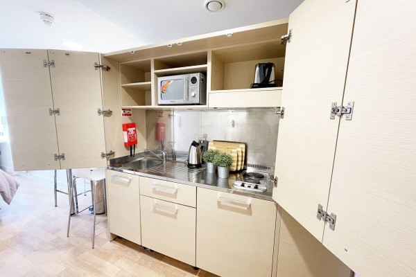 Benefits of living in a London student community,London student accommodation monthly rent