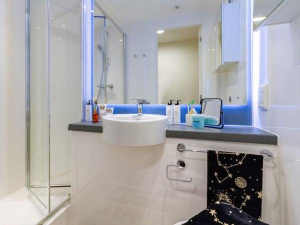 Advantages of en-suite rooms in London student housing,Student accommodation promotions London