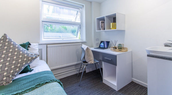 Short-term student rentals in London,Is renting in London safe for students?