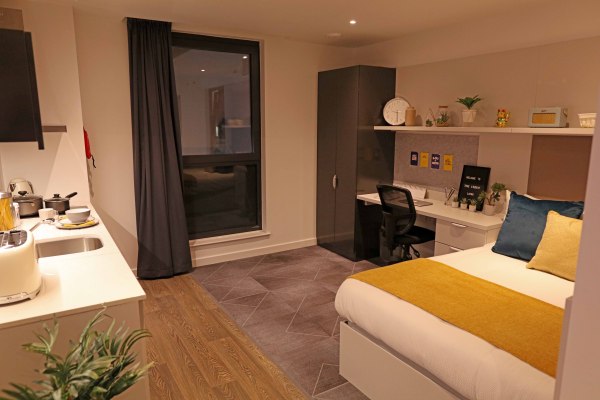 Bolton student accommodation cultural integration tips,Low-cost student flats in Bolton