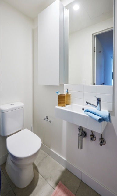 Maintenance requests for Melborune student flats,Affordable student en-suite Melborune rentals