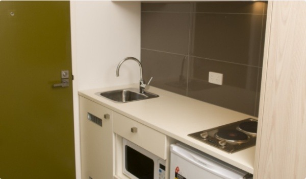 Things to check before signing a lease in Loughborough,Cheap student en-suite rooms in Loughborough