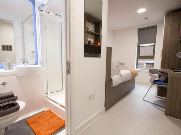 Benefits of living in Bournemouth student halls,Bournemouth student accommodation deposit amount