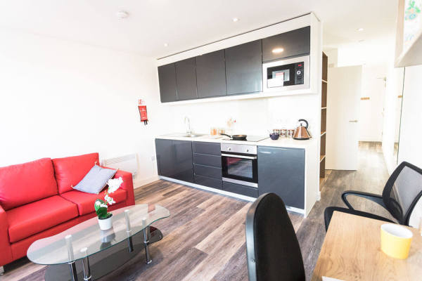 Renewing or ending a student housing lease in London,Economical student apartments in London