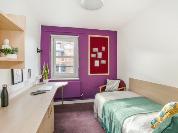 Advantages of en-suite rooms in Dublin student housing,Dublin international student housing prices