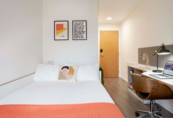 Renewing or ending a student housing lease in York,York student accommodation monthly rent