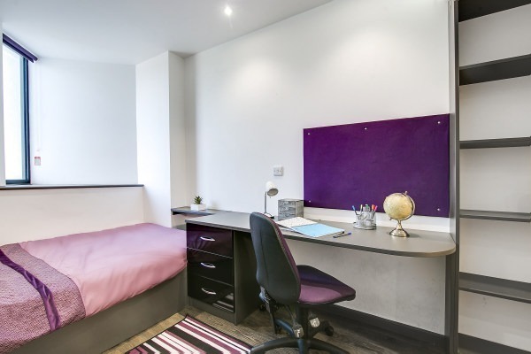 Benefits of living in a Brisbane student community,Cost of student accommodation near Brisbane tube stations