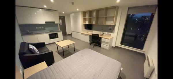 Advantages of en-suite rooms in Newport student housing,Affordable student en-suite Newport rentals