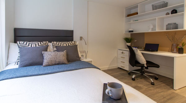 Dublin university campus vs off-campus housing,Cheap student en-suite rooms in Dublin