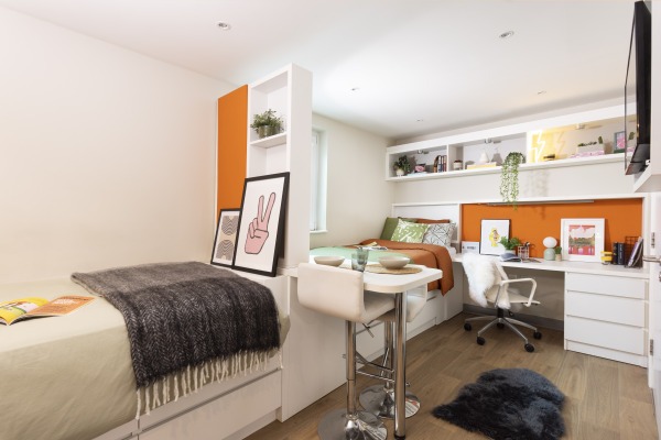 Pros and cons of Coventry student residence halls,Affordable student studio flats Coventry