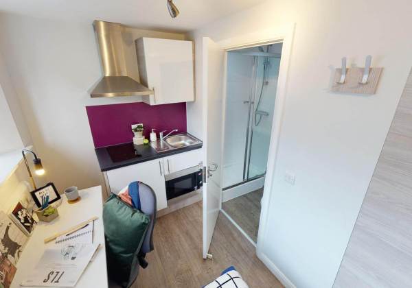 Pros and cons of Coventry student residence halls,Affordable student studio flats Coventry