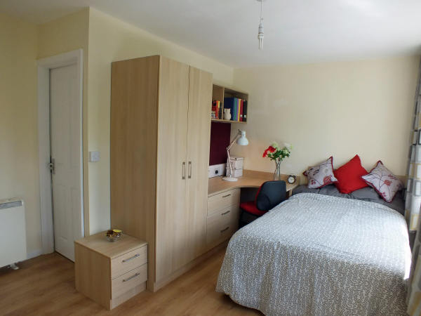 How to rent an apartment in Oxford for students,Price comparison for student flats in Oxford