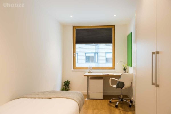 Advantages of en-suite rooms in York student housing,York student accommodation price trends