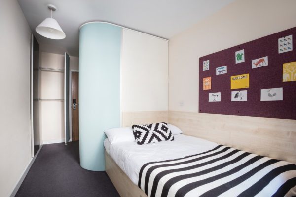 Recommendations for Liverpool student housing agencies,Cheap student living in Liverpool city