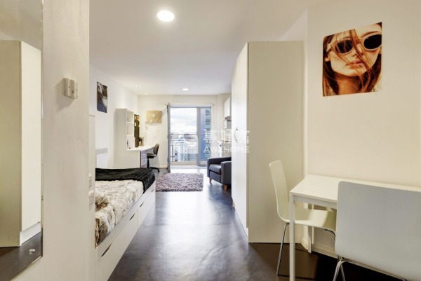 Benefits of living in Edinburgh student halls,Best value student flats in Edinburgh