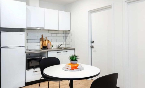 Renewing or ending a student housing lease in Vancouver,Low-cost student flats in Vancouver