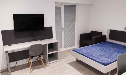 Short-term student rentals in Singapore,Singapore student flats with a balcony.