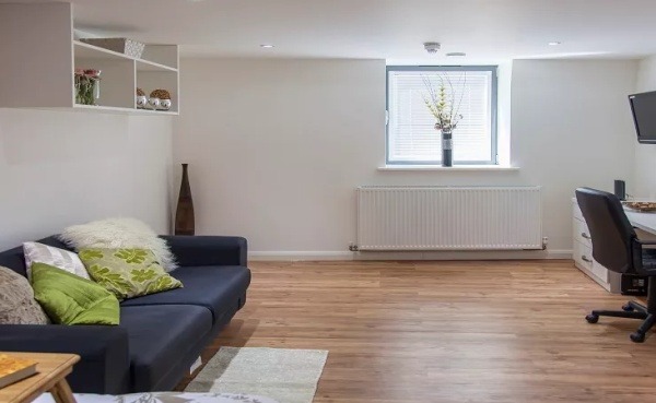 Renewing or ending a student housing lease in Derby,Cost-effective student residence Derby