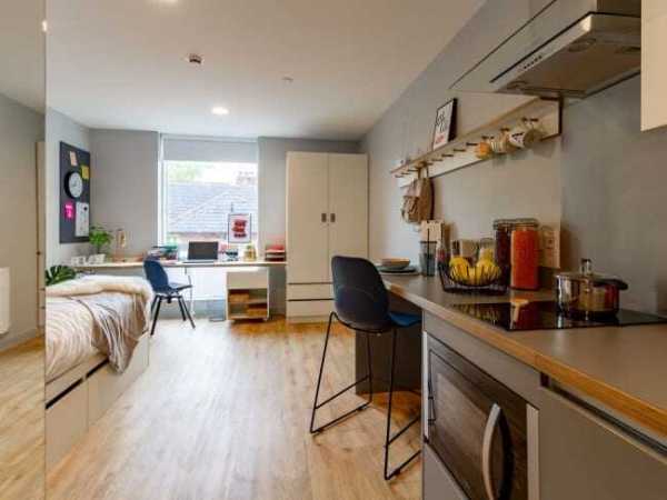 Manchester student accommodation near top universities,Manchester international student housing prices