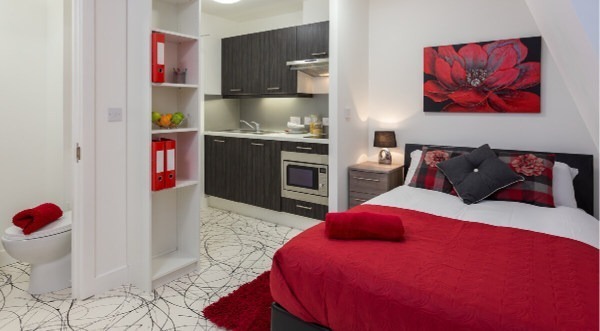 Advantages of en-suite rooms in Toronto student housing,Cheap student living in Toronto city