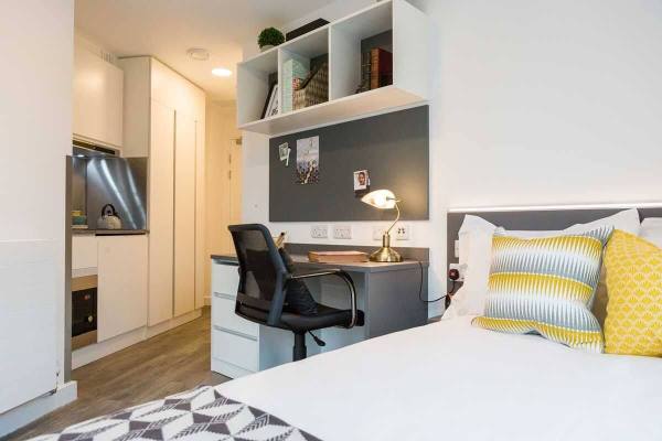 Furnished vs unfurnished student apartments in Sydney,Discounted student accommodation Sydney