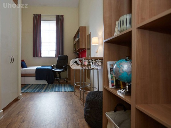 Sheffield university campus vs off-campus housing,Sheffield student rooms with all utilities included price