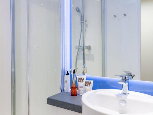 Advantages of en-suite rooms in London student housing,Student accommodation promotions London