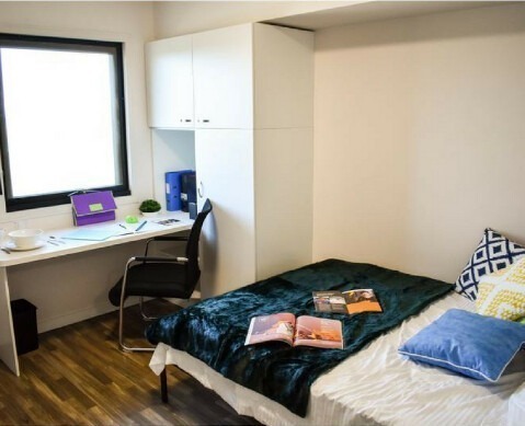 Things to check before signing a lease in Adelaide,Adelaide student accommodations near public transport.