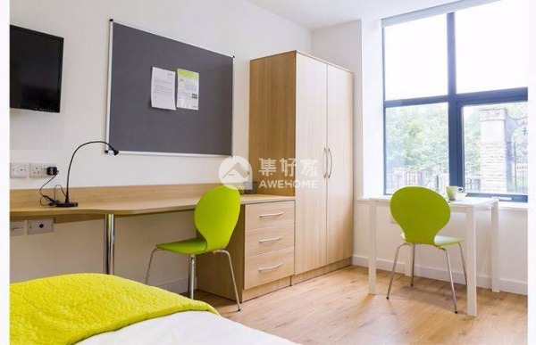 London student housing guide,How comfortable are the beds in London student apartments?