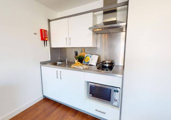 How to rent an apartment in London for students,Student housing offers in London