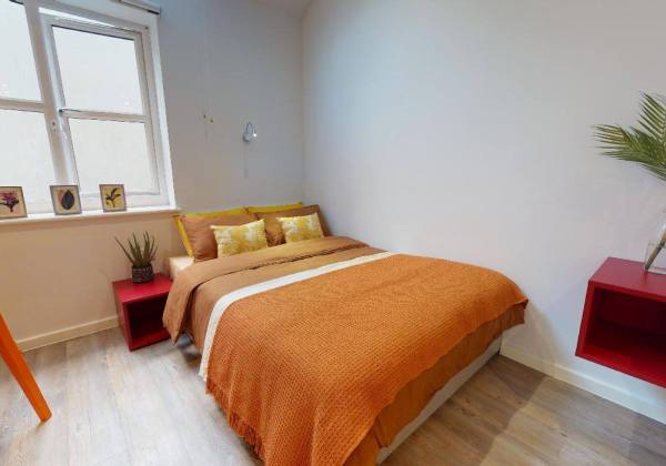 London student accommodation near top universities,Cheap student en-suite rooms in London