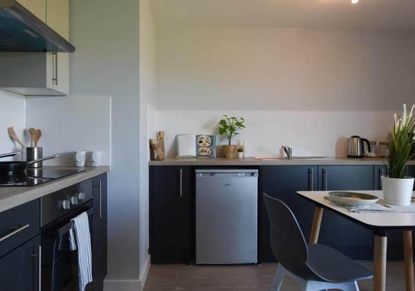 Benefits of living in London student halls,Economical student apartments in London