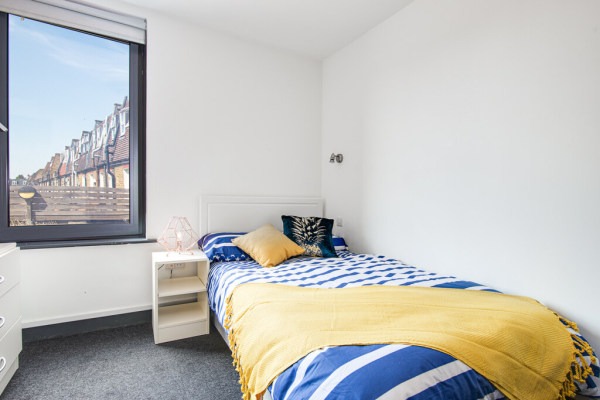 Furnished vs unfurnished student apartments in Swansea,Student housing offers in Swansea