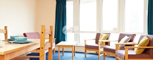 Renewing or ending a student housing lease in London,Cheap student accommodation London